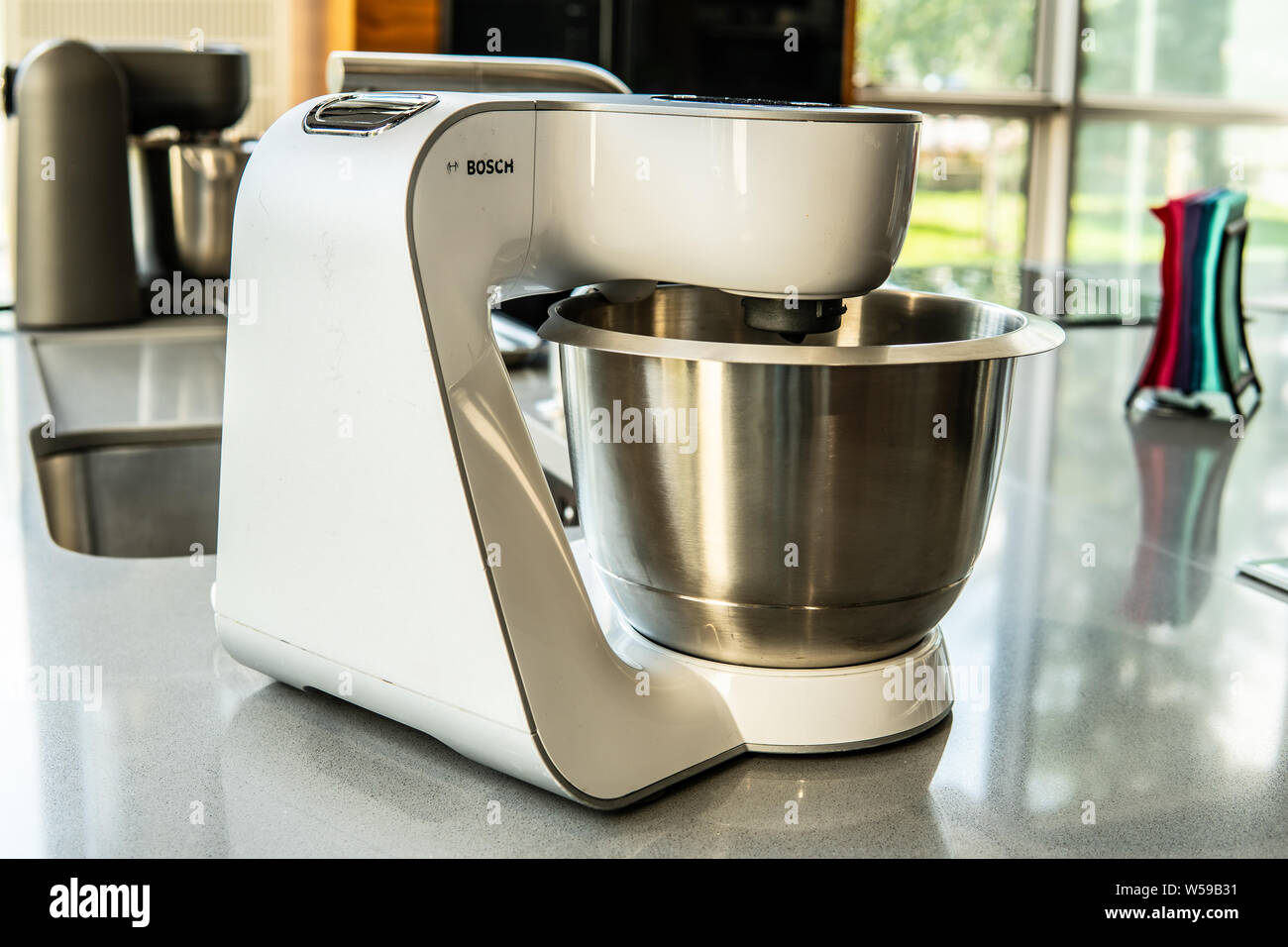 https://c8.alamy.com/comp/W59B31/warsaw-poland-july-2018-bosch-showroom-store-bosch-optimum-food-processor-kitchen-machine-on-display-for-sale-perfect-cooking-experience-W59B31.jpg