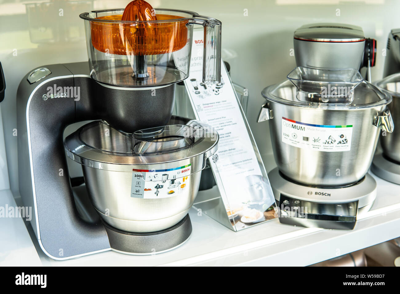 https://c8.alamy.com/comp/W59BD7/inside-bosch-showroom-bosch-food-processor-kitchen-machines-blenders-meat-grinders-toaster-kettle-for-perfect-cooking-experience-W59BD7.jpg