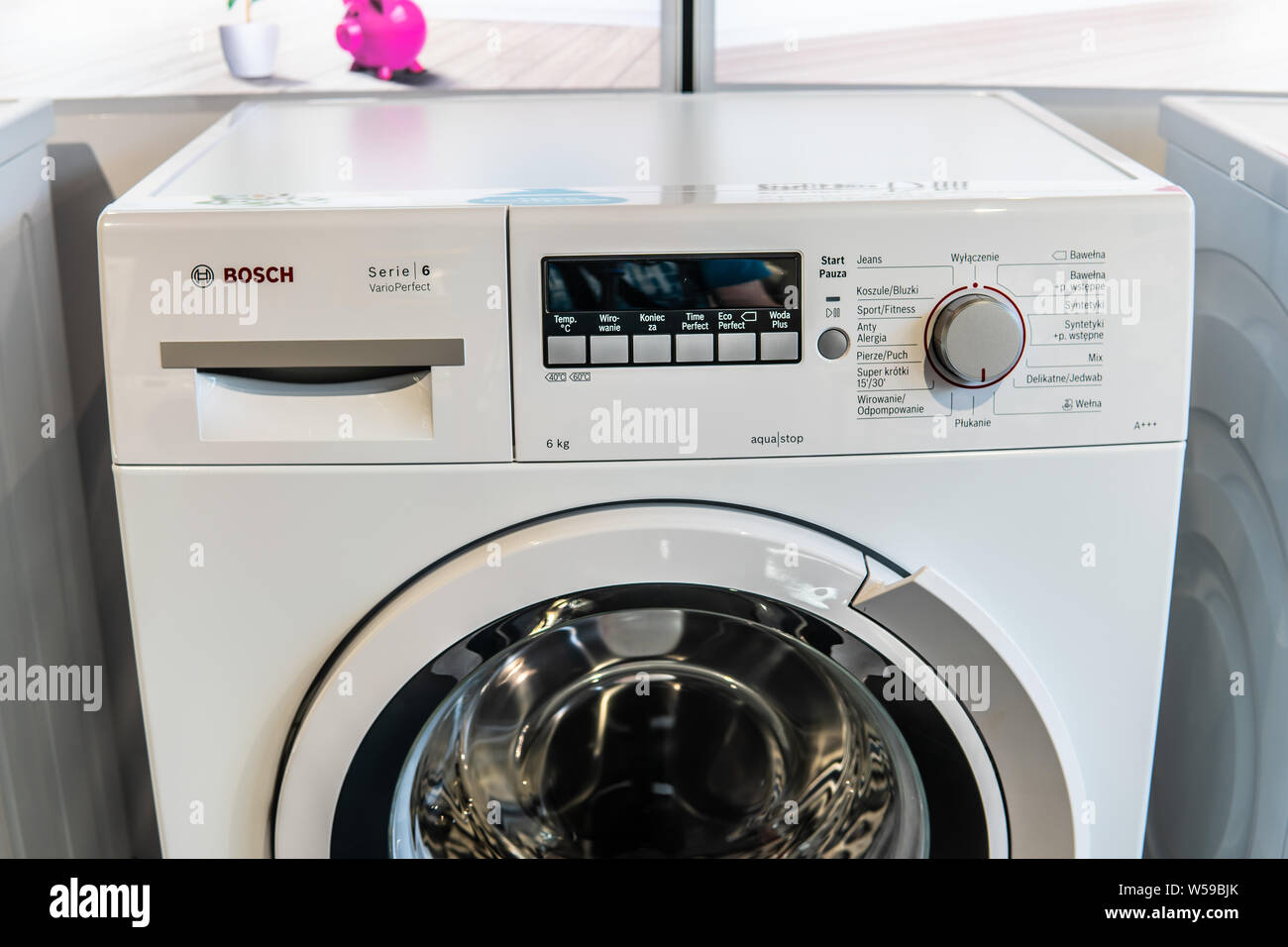 Bosch washing machine hi res stock photography and images Alamy