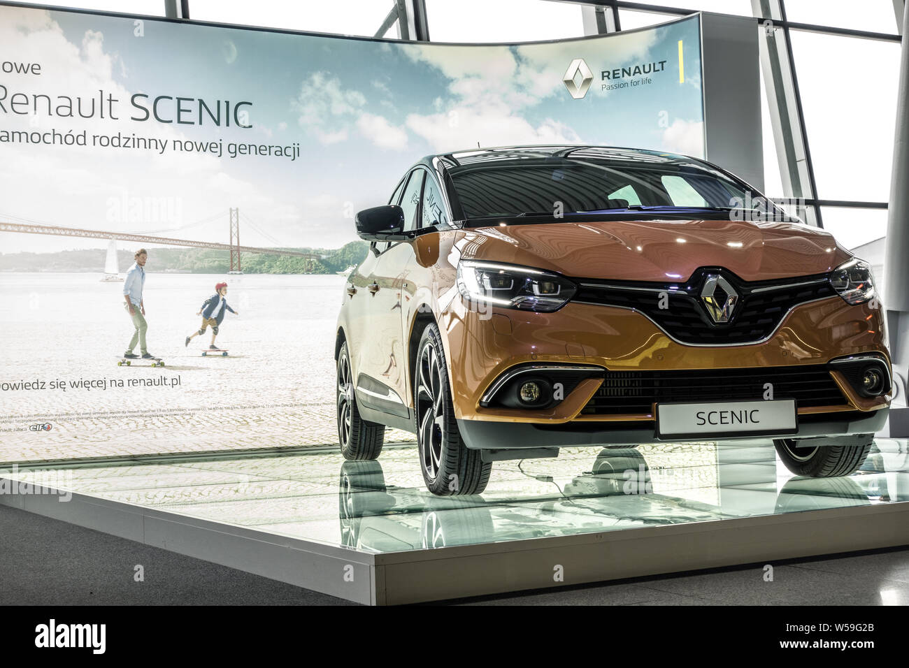 Renault scenic hi-res stock photography and images - Page 2 - Alamy