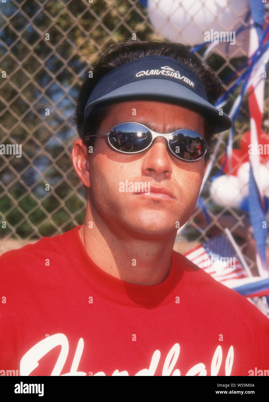 Eric Karros, Los Angeles Dodgers, Signed 8x10 Photograph