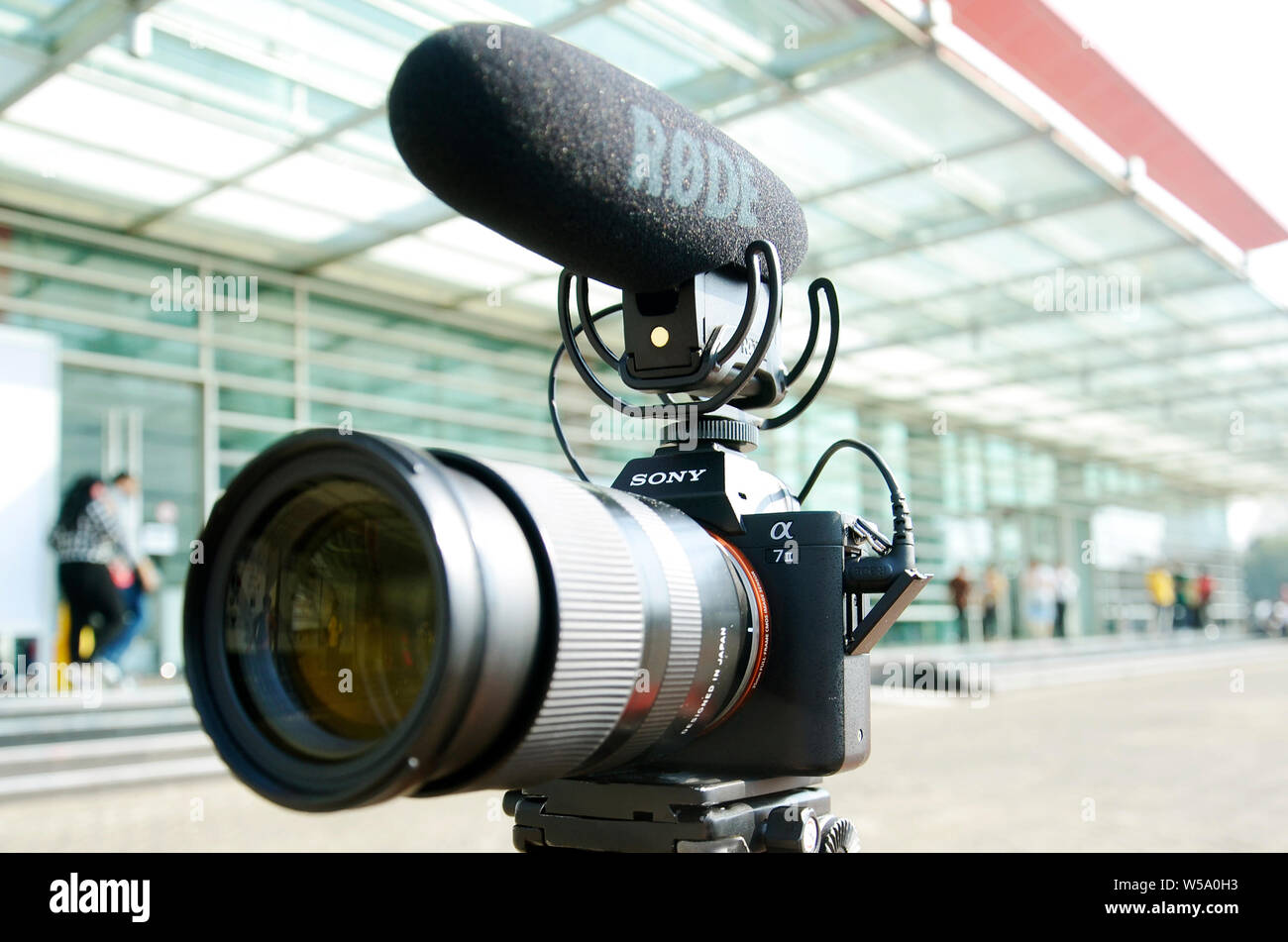 Rode video mic hi-res stock photography and images - Alamy