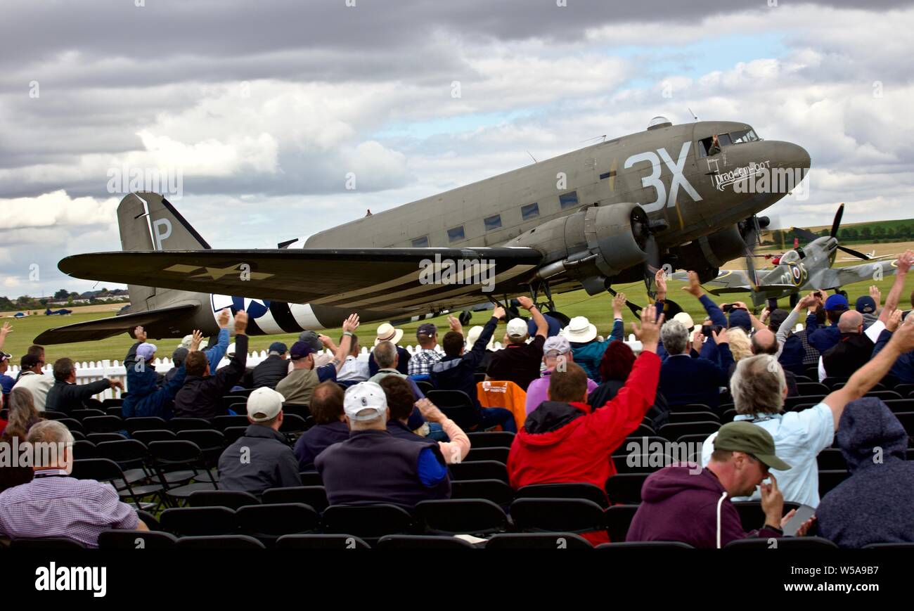 Aero Legends C-47A ‘N473DC’ taxiing past spectators at the 2019 Flying Legends Airshow Stock Photo