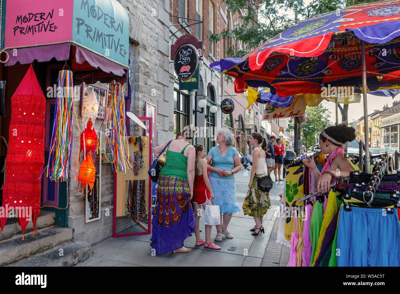 Colorful retail stores hi-res stock photography and images - Alamy