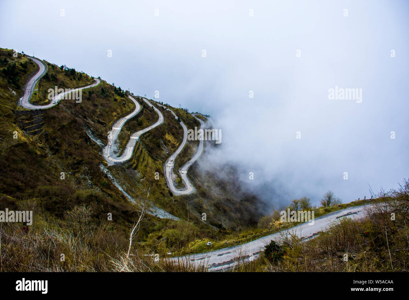Beautiful mountain zigzag road, Sikkim Stock Photo Alamy