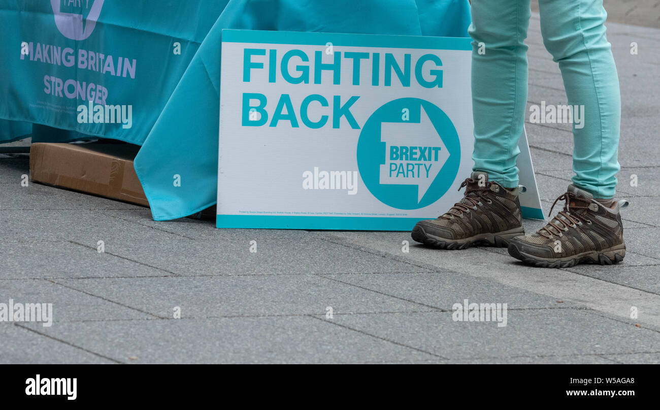 Brentwood Essex 27th July 2019 The Brexit Party Action Day; a stall in Brentwood High Street publicising The Brexit Party Credit Ian Davidson/Alamy Live News Stock Photo