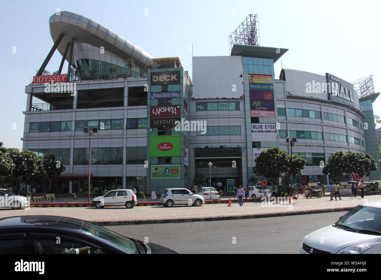 Sahara mall gurgaon hi-res stock photography and images - Alamy