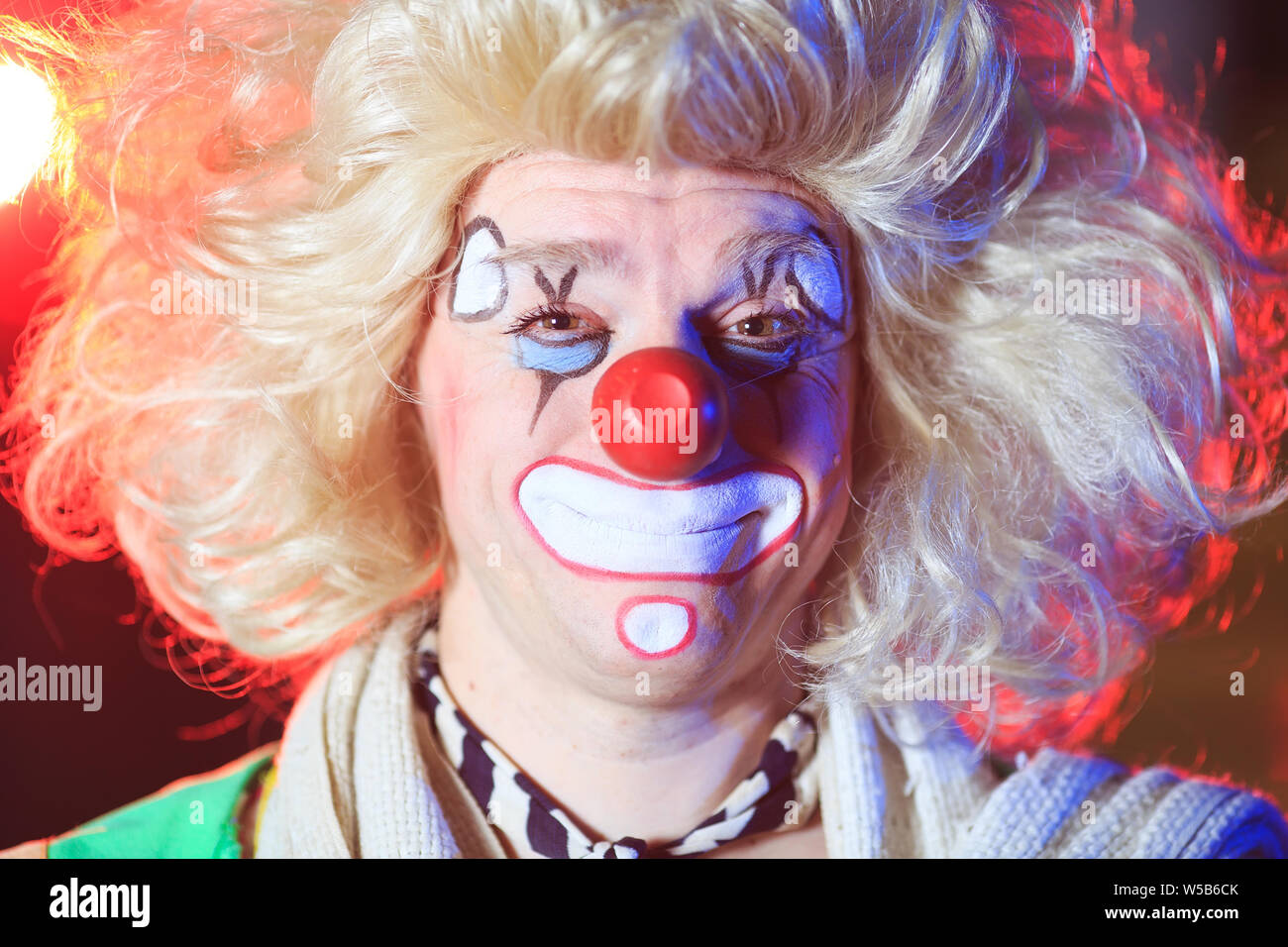 Entertainer face man portrait hi-res stock photography and images - Alamy