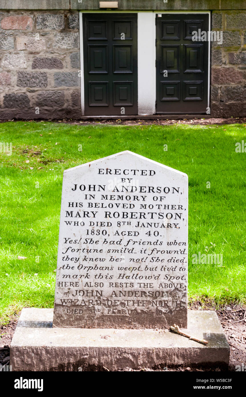 The grave of John Anderson, the Wizard of the North, in St Nicholas Kirkyard, Aberdeen. Stock Photo