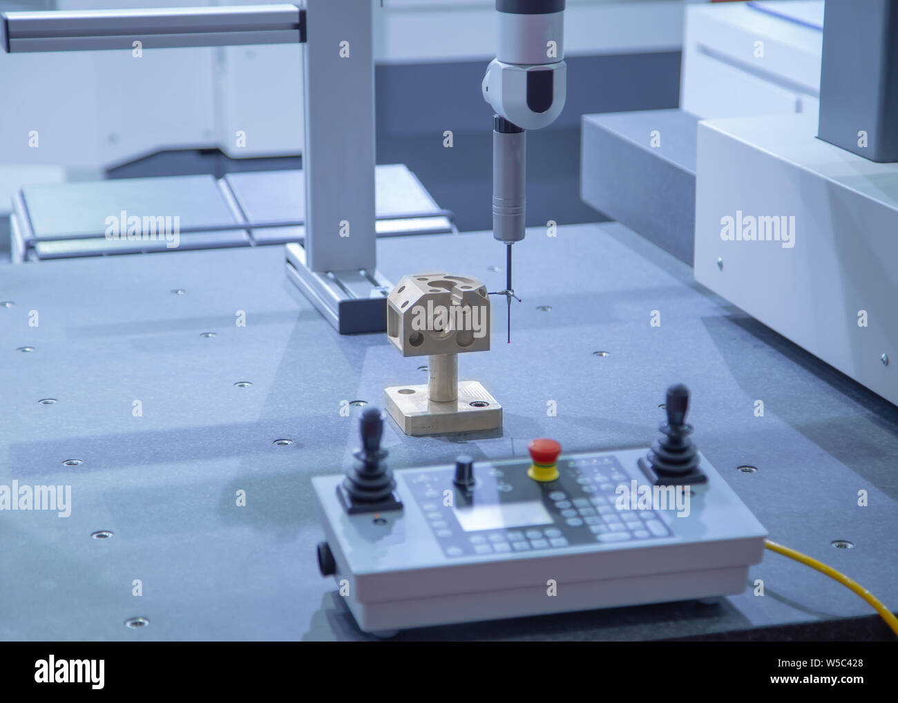 Measuring automotive part on the Coordinate Measuring Machine (CMM Stock Photo Alamy