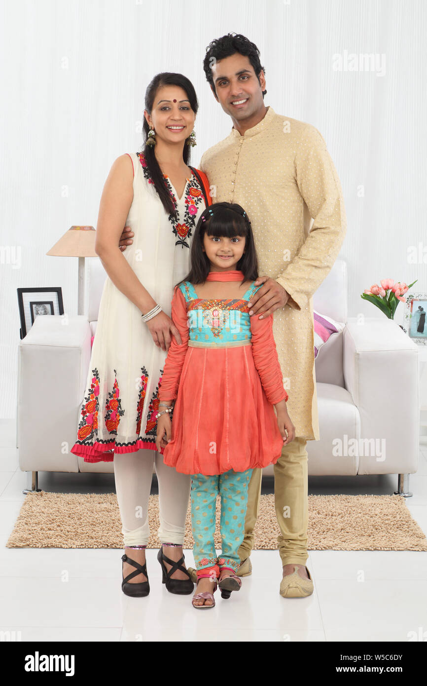 Shop Royal Blue Bandhani Anarkali Suit Set – Bannhi