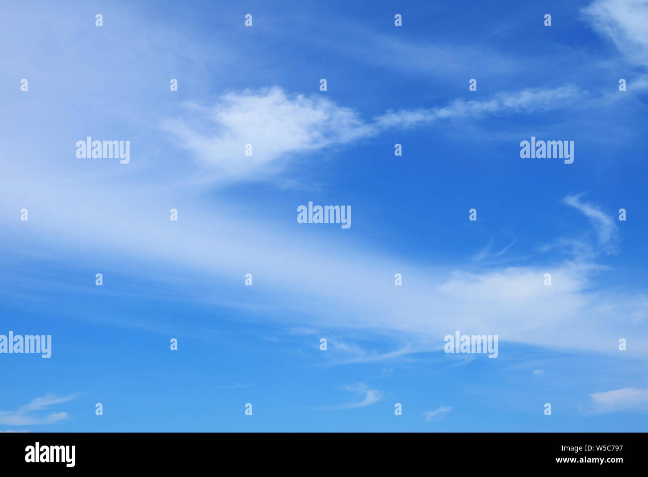 Tropical bright blue sky with pure white clouds Stock Photo - Alamy