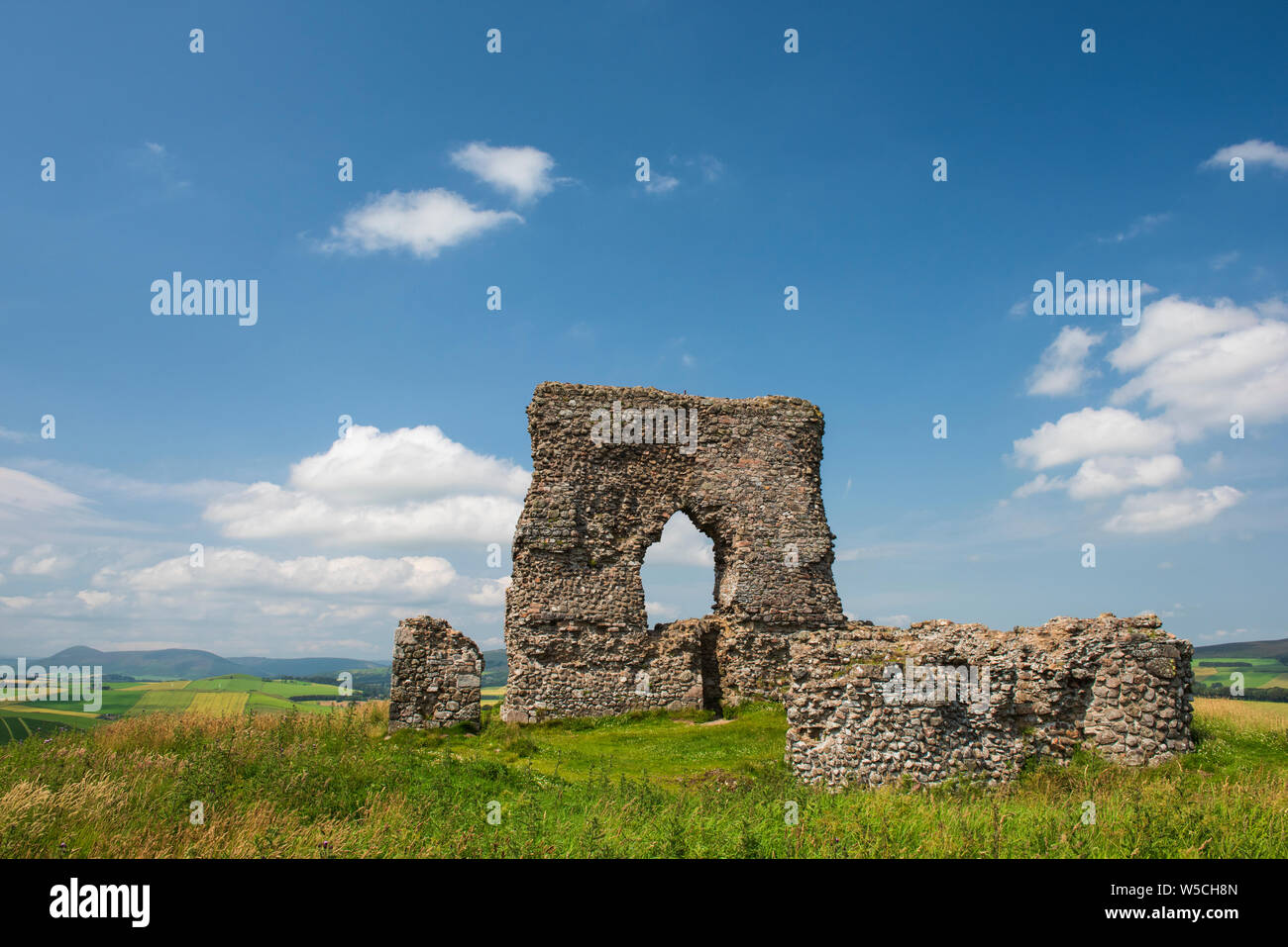 Dunnideer Castle, near Insch, Aberdeenshire, Scotland Stock Photo - Alamy