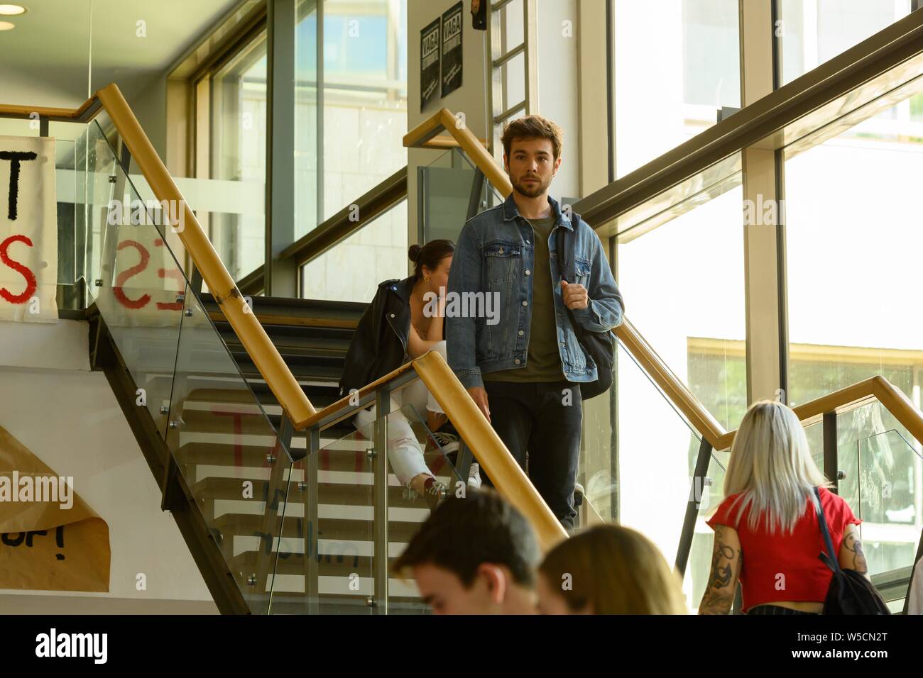 CARLOS CUEVAS in MERLÍ: SAPERE AUDE (2019). Credit: MOVISTAR+ / Album Stock Photo