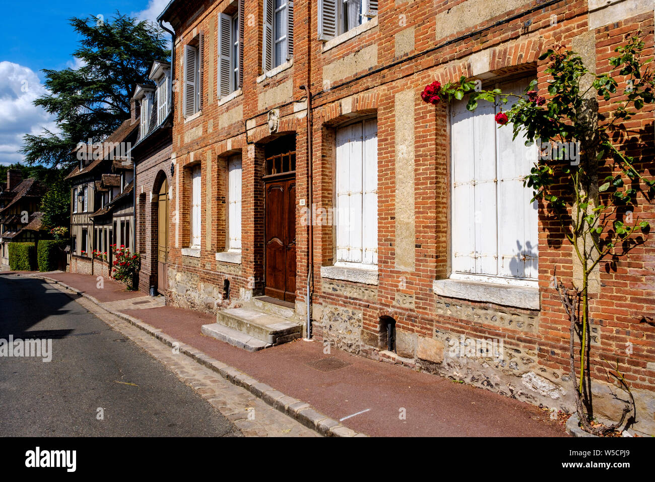 Typical Norman architecture in Lyons-la-Forêt, Normandy, France Stock Photo