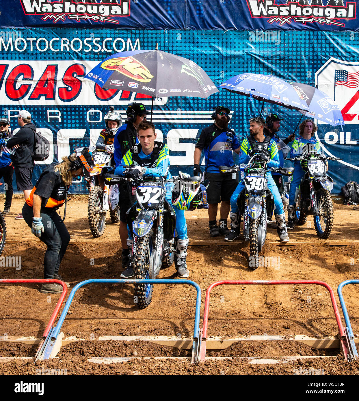 Washougal, USA. 27th July, 2019. # 32 Justin Copper and # 39 Colt Nichols at the starting line during the Lucas Oil Pro Motocross Washougal National 250 class championship at Washougal mx park Washougal, WA Thurman James/CSM/Alamy Live News Stock Photo