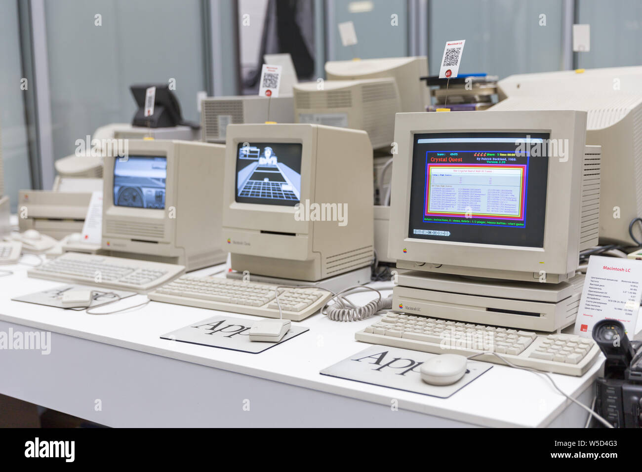 MOSCOW, RUSSIA - JUNE 11, 2018: Old original Apple Mac computer in museum  in Moscow Russia Stock Photo - Alamy