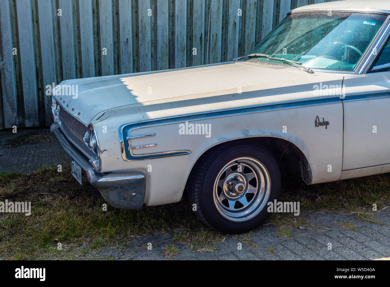 Varel, Germany, July, 28,2009: Vintage cars meet at the Vareler harbor. Various vintage vehicles - car, motorcycle and bus  -Bilder Stock Photo