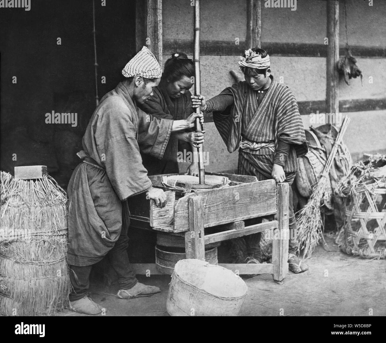 [ 1890s Japan - Japanese Farmers Grinding Rice ] — Japanese farmers ...