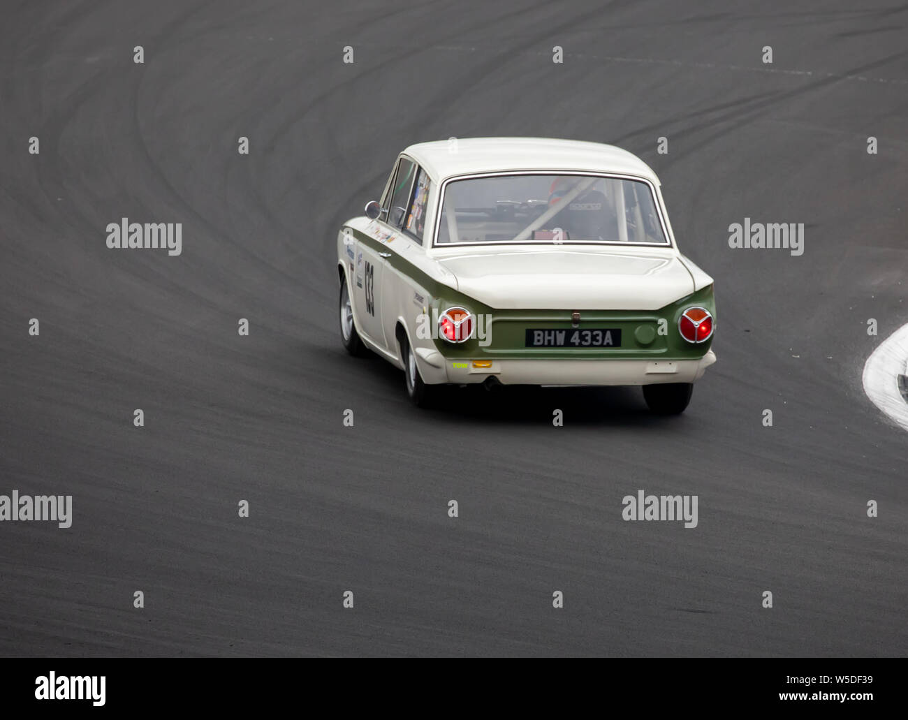 Qualifying: Transatlantic Trophy for Pre ’66 Touring Cars at Silverstone Classic Stock Photo