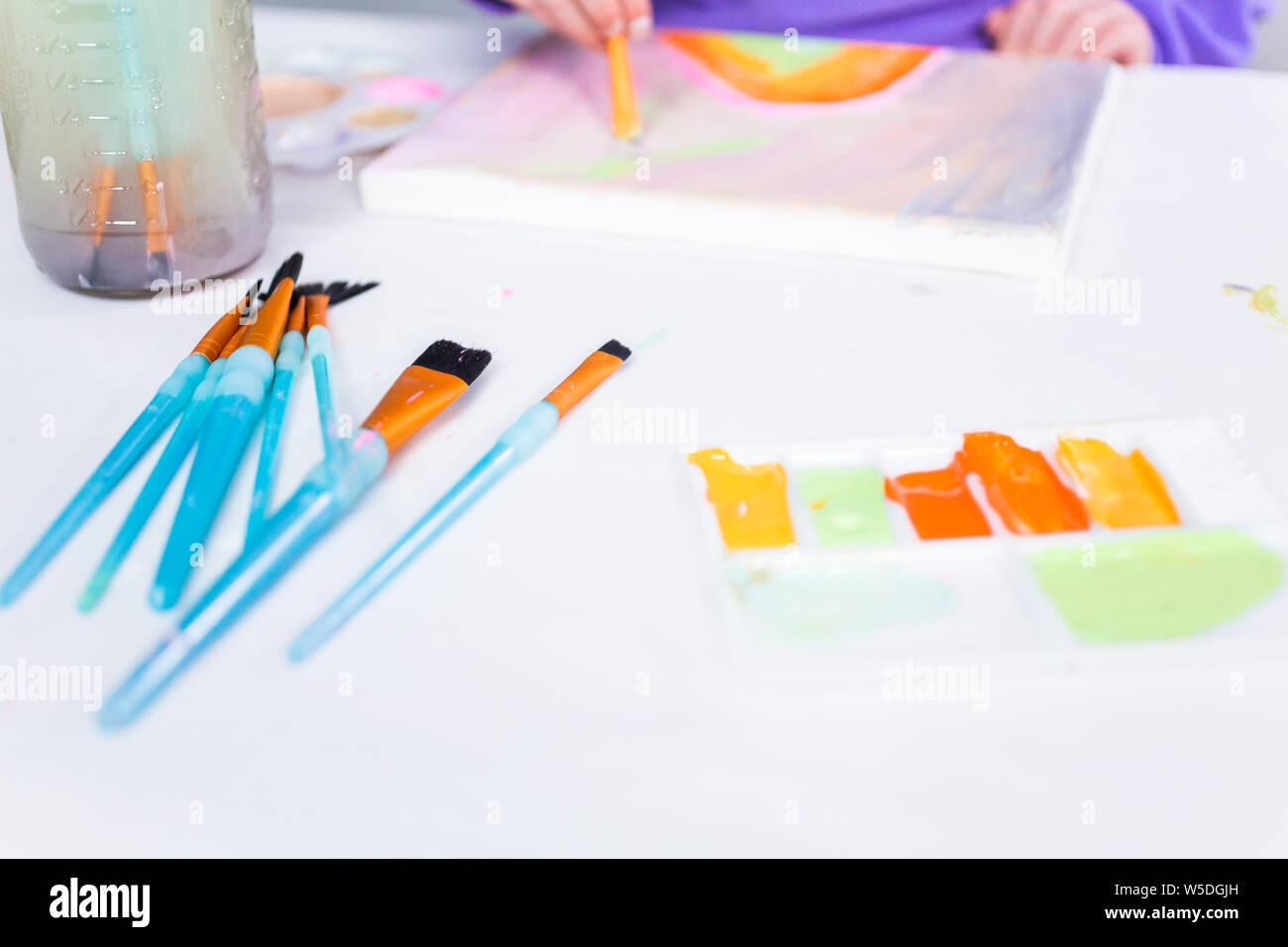 Painting on canvas with acrylic paint Stock Photo - Alamy