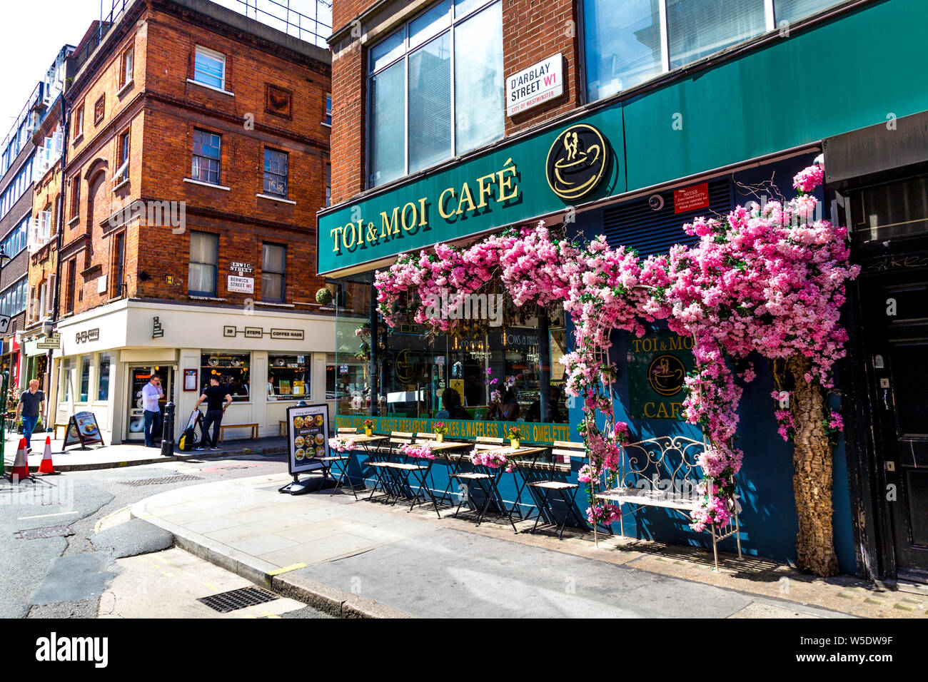 Toi & Moi Cafe in Soho, D'Arblay Street, London, UK Stock Photo