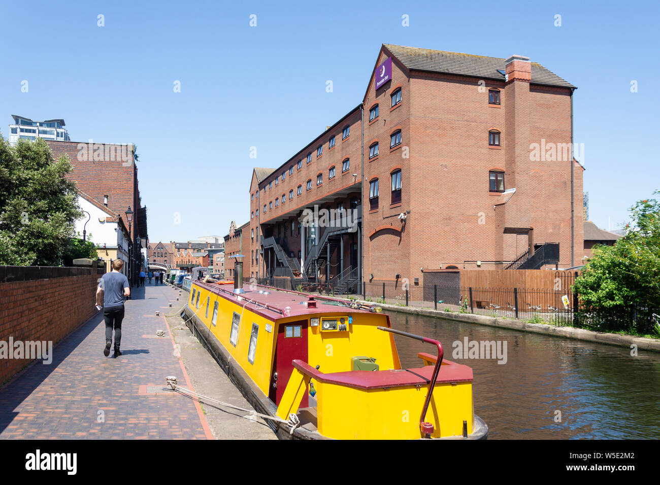 The Worcester and Birmingham Canal, Gas Street Basin, Birmingham, West Midlands, England, United Kingdom Stock Photo