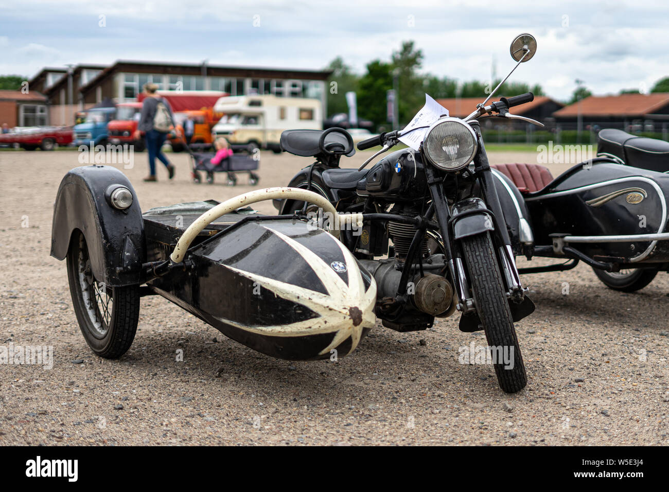 PAAREN IM GLIEN, GERMANY - JUNE 08, 2019: Motorcycle BMW R25/3 with sidecar,  1955. Die Oldtimer Show 2019 Stock Photo - Alamy