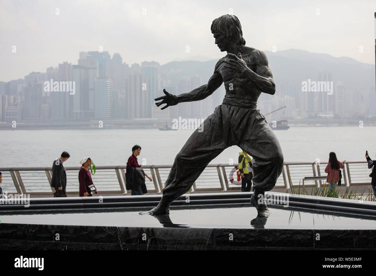 Statue of martial artist Bruce Lee on Avenue of Stars in Tsim Tsa Tsui, Hong Kong Stock Photo
