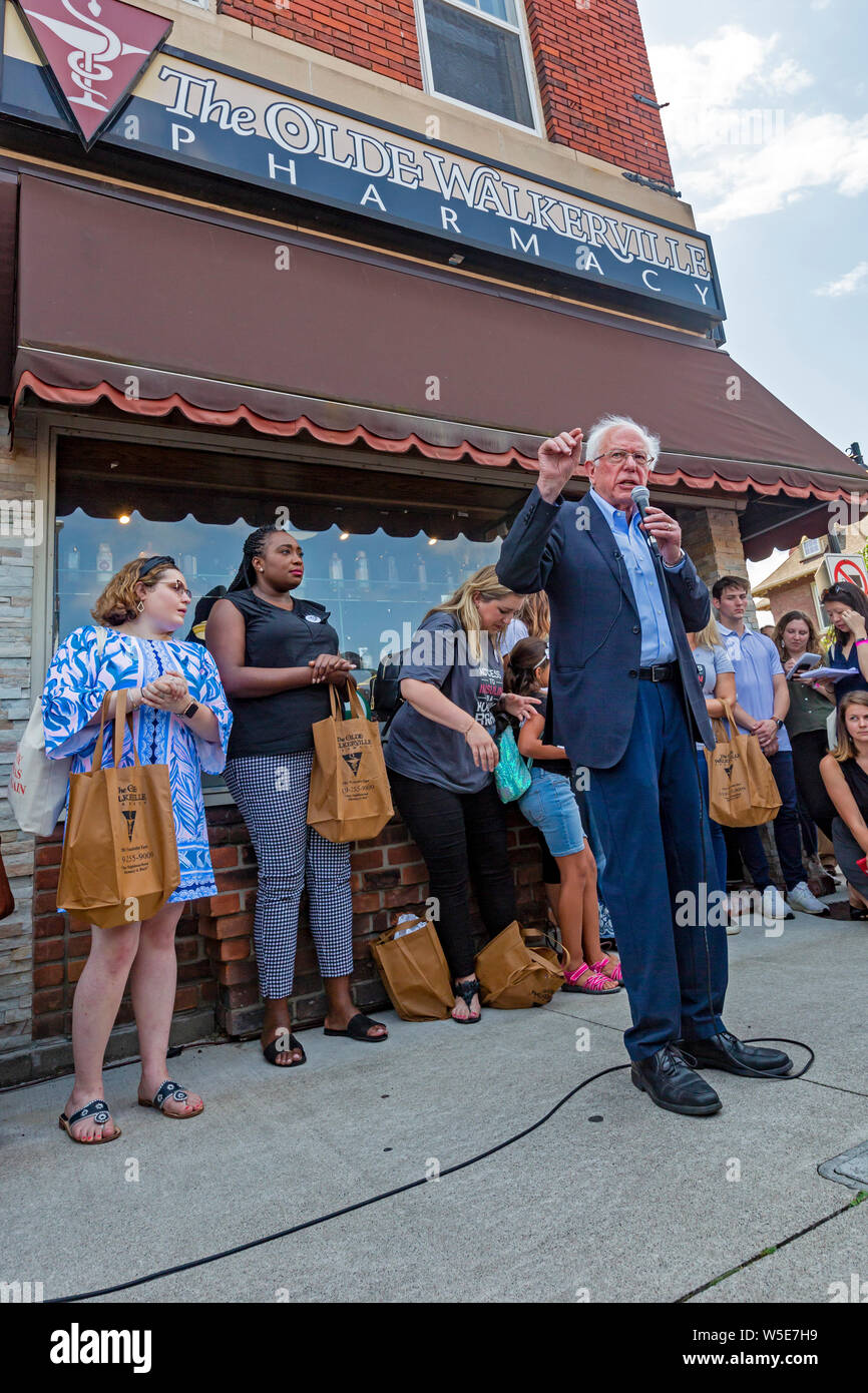 Insulin diabetes vertical hires stock photography and images Alamy