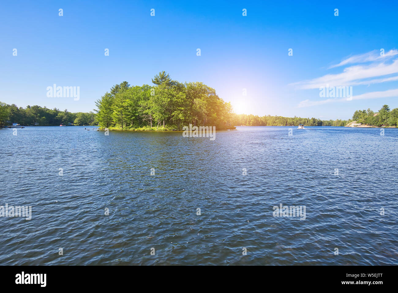 Six mile lake provincial park hi-res stock photography and images - Alamy