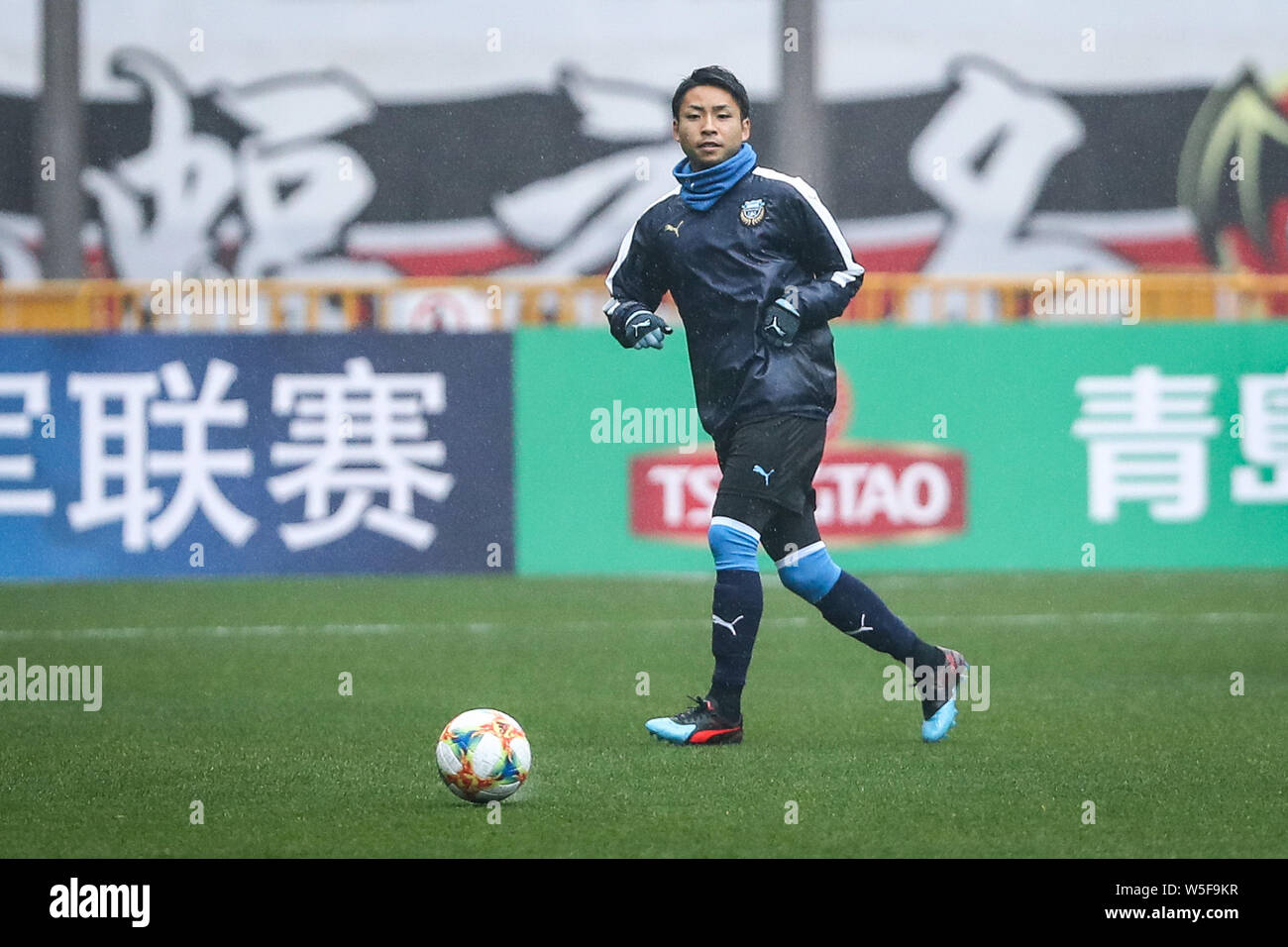 Yu Kobayashi Of Japan S Kawasaki Frontale F C Takes Part In A Training Session Before The Group H Match Against China S Shanghai Sipg F C During The Stock Photo Alamy