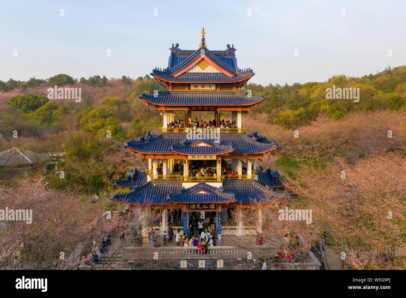 landscape-of-the-yuantouzhu-or-turtle-head-isle-china-s-top-tourist