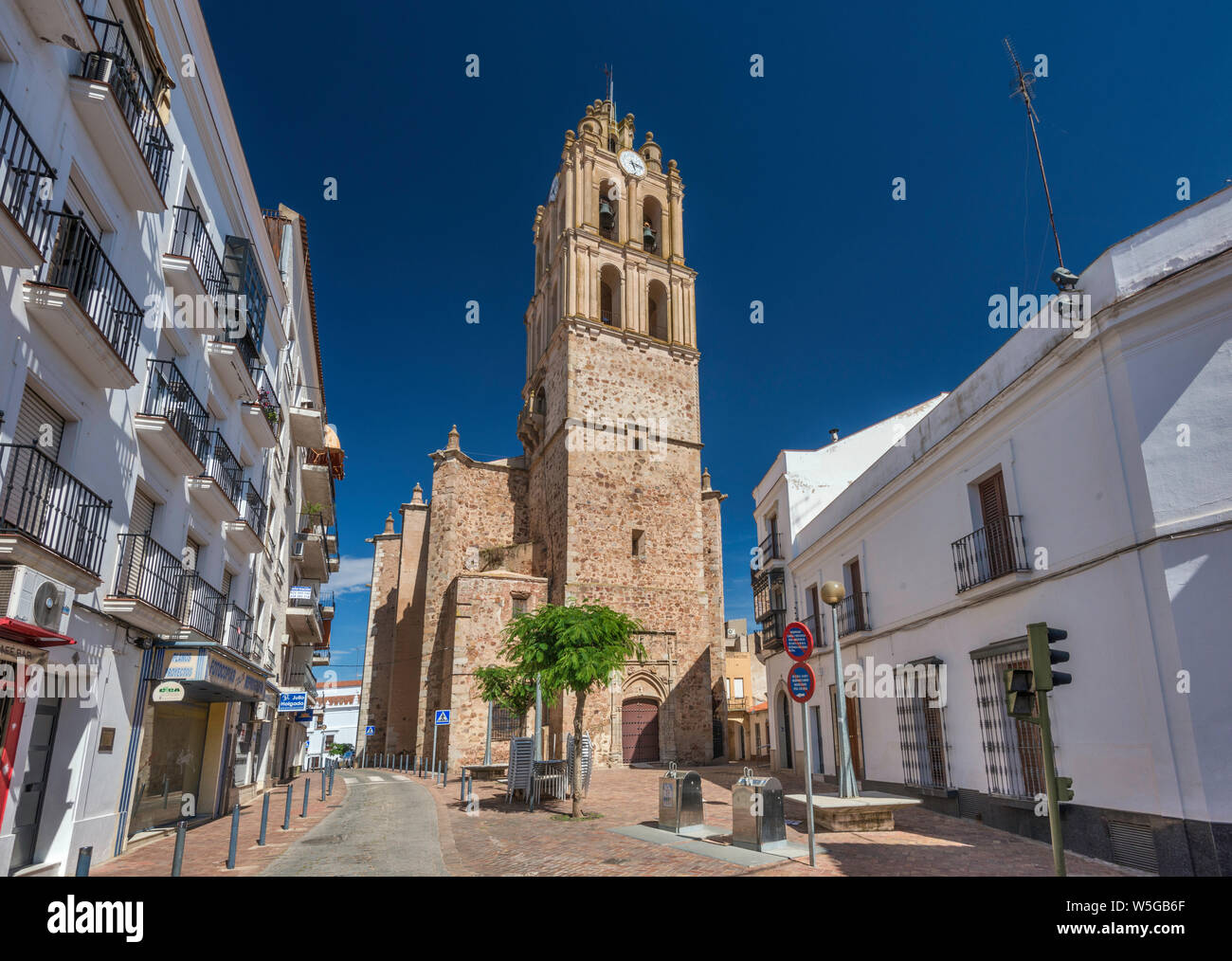 Iglesia de Nuestra Señora de la Purificación, 16th century church in Almendralejo, Tierra de Barros region, Badajoz province, Extremadura, Spain Stock Photo