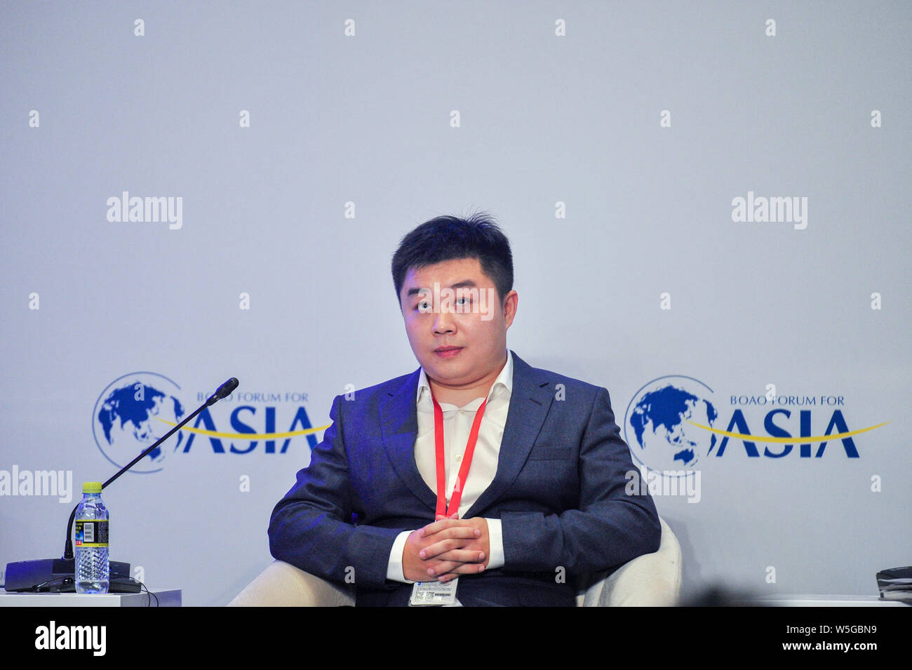 Lou Yun, founder of Club Factory, attends the 'How Can Cross-border E-commerce Overcome the New Challenges of Globalization?' sub-forum of the Boao Fo Stock Photo