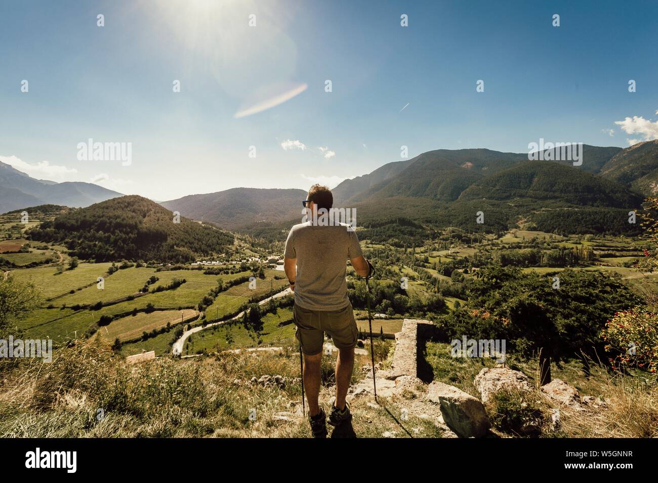 Extreme hiking trail hi-res stock photography and images - Alamy
