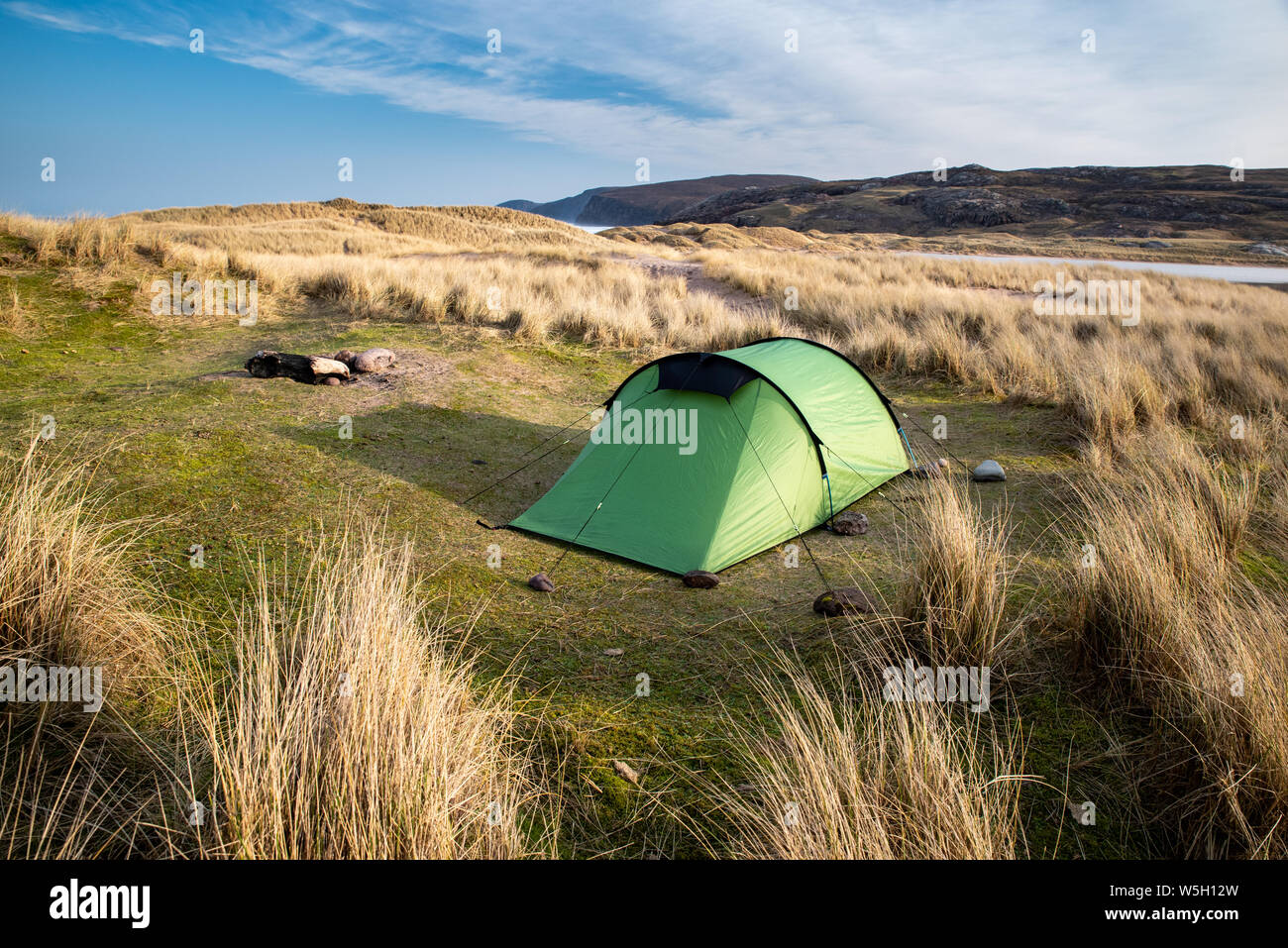 Wildcamping, tent in the early morning, Sandwood Bay, Sutherland, Scotland, United Kingdom, Europe Stock Photo