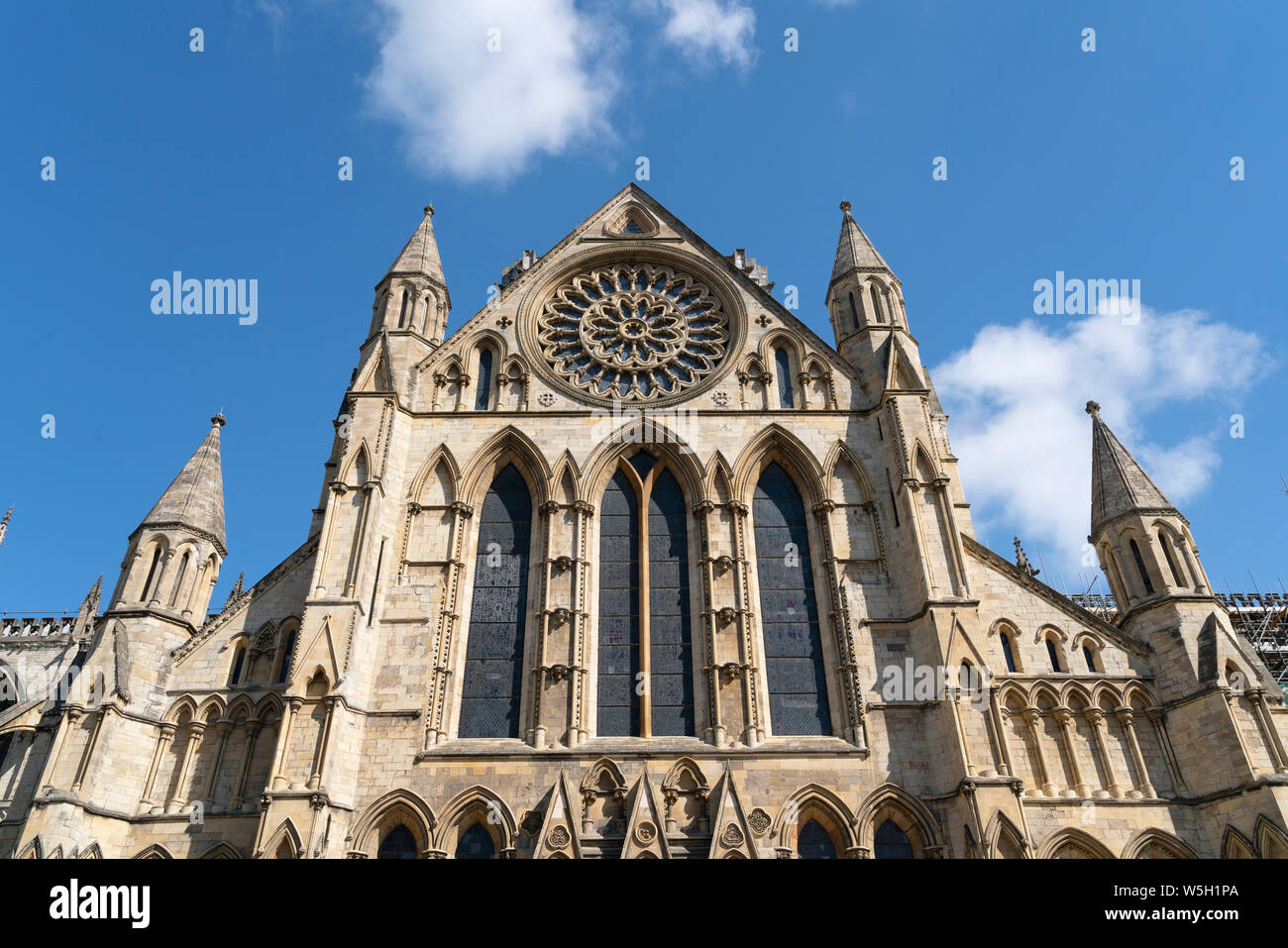 York Minster's Rose Window in the South Transept of the building commemorates the end of the War of the Roses in 1486, York, Yorkshire, England, UK Stock Photo