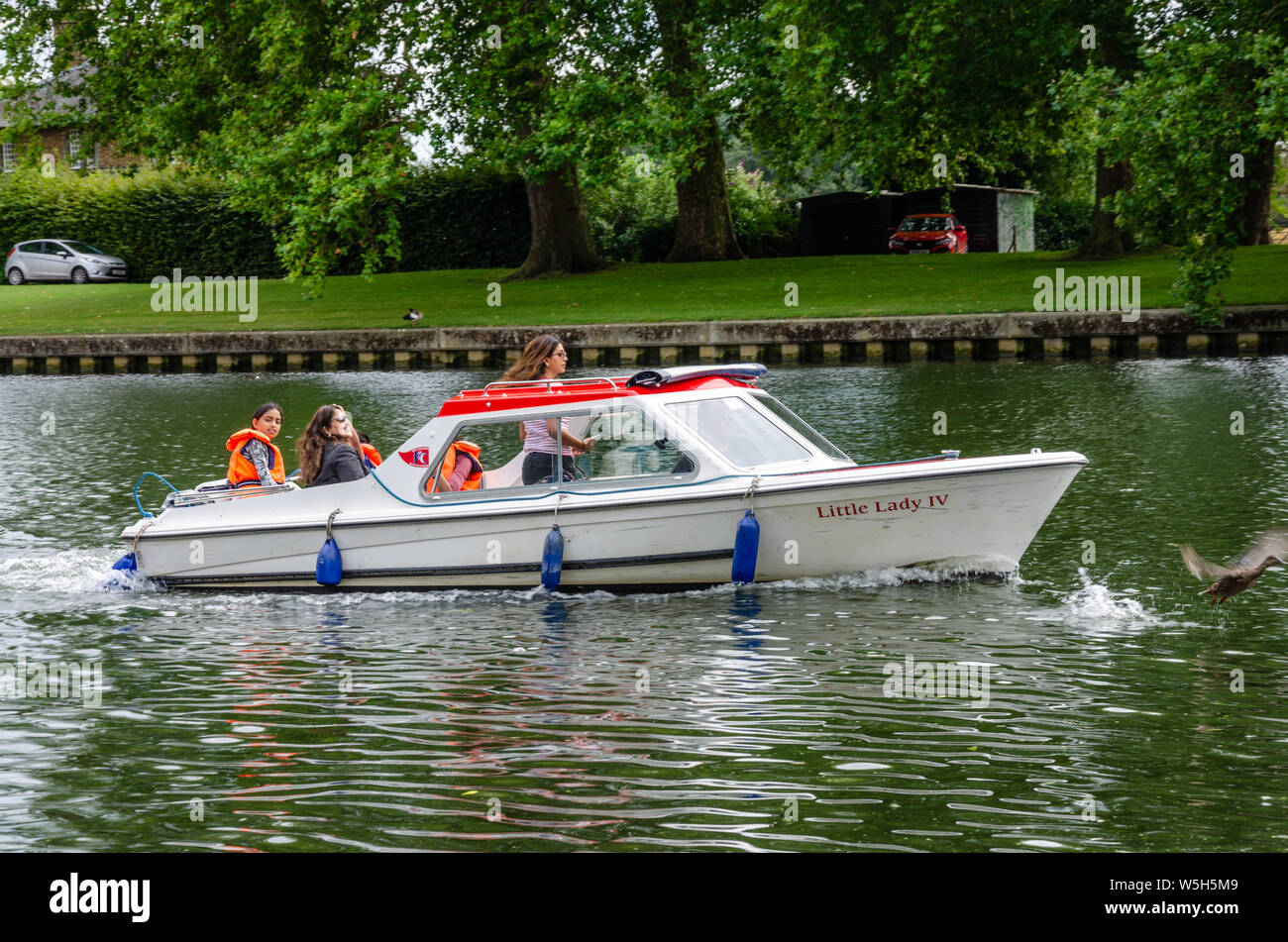 small boat cruises uk