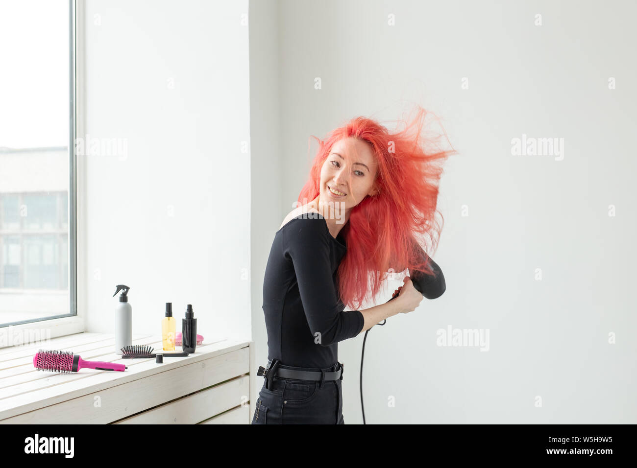 Hairdresser Beauty Salon And People Concept Young Woman Hair