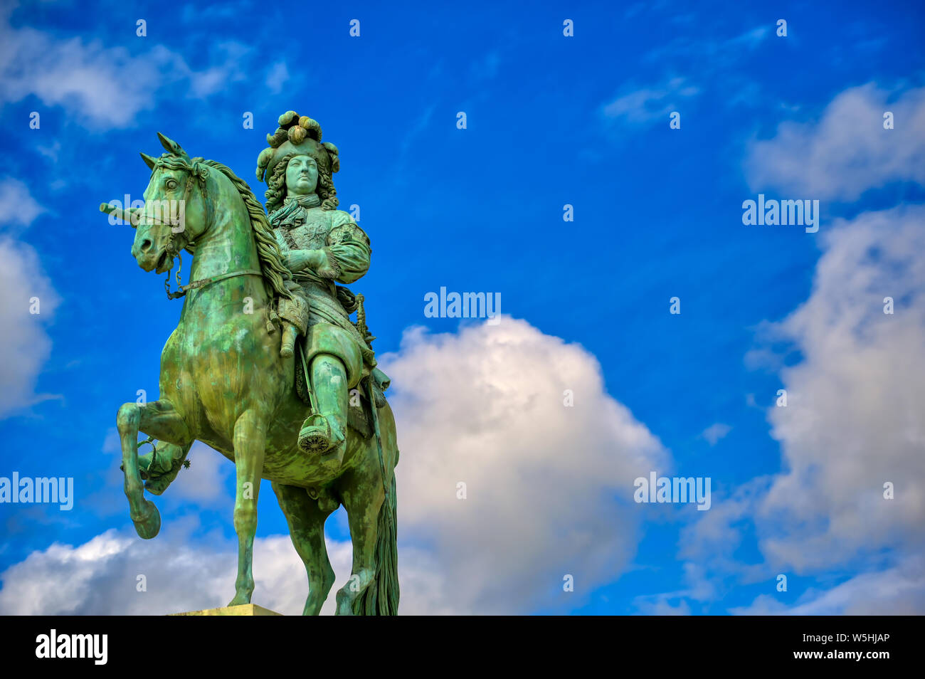 Louis xiv statue hi-res stock photography and images - Alamy