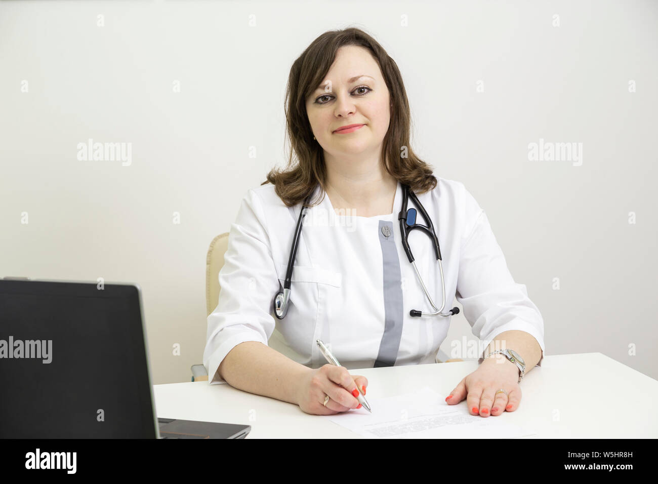 Woman examination table doctor hi-res stock photography and images - Page  17 - Alamy