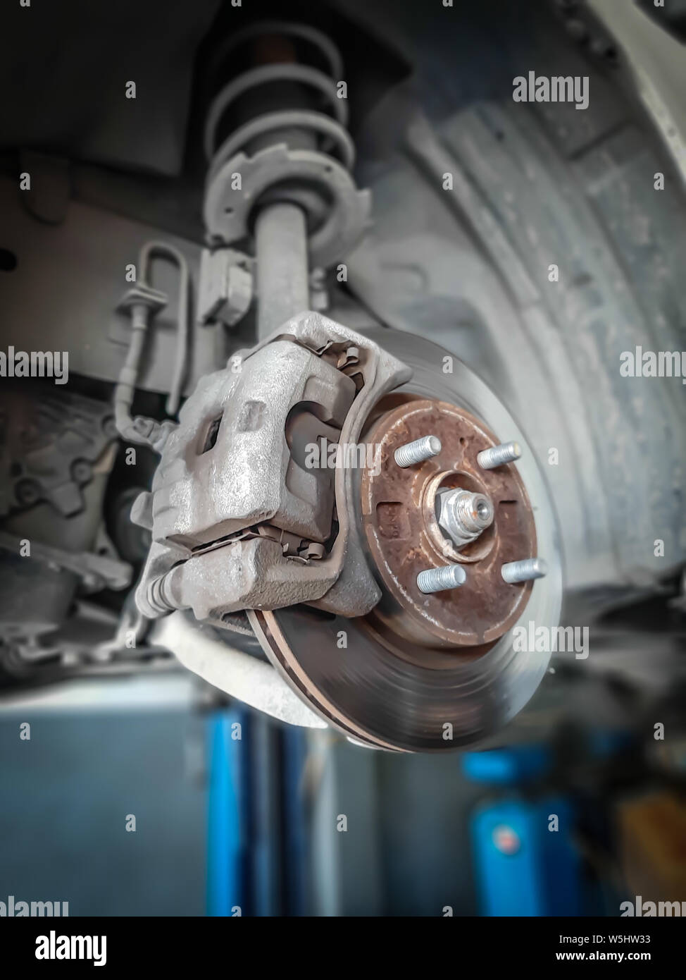 Changing car brake pads hires stock photography and images Alamy