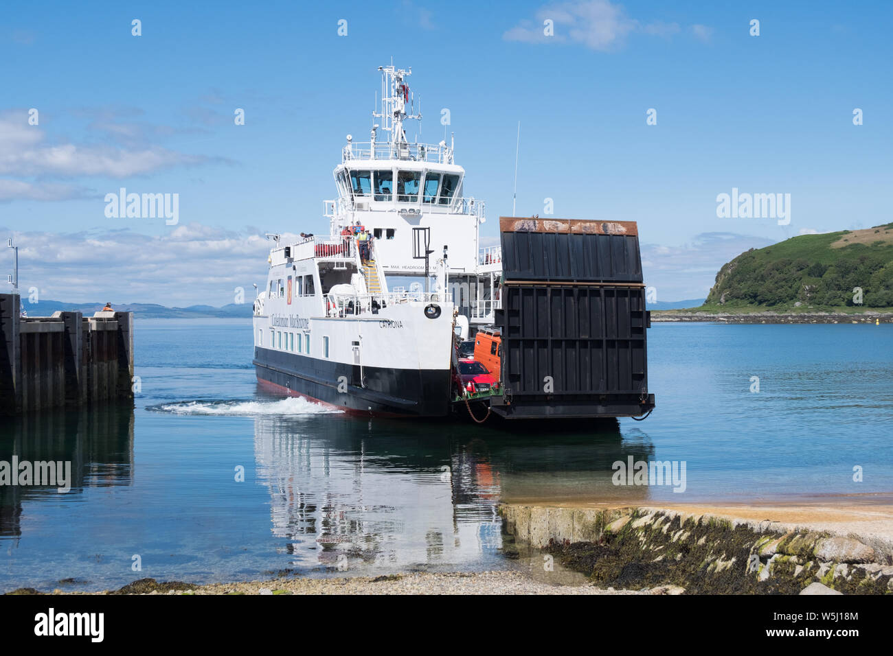Claonaig to lochranza ferry isle of arran hi-res stock photography and ...