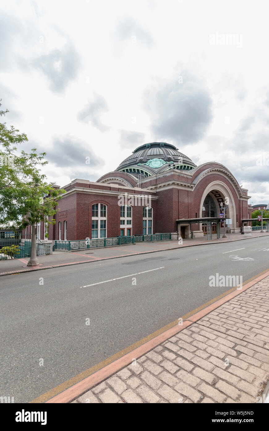 Looking south to Union Station on Pacific Avenue in Tacoma, Washington. Stock Photo