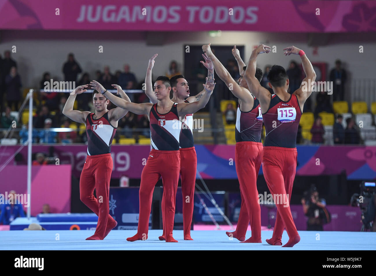 July 28, 2019, Lima, Peru: The team from Peru celebrates with the fans during the team finals competition held in the Polideportivo Villa El Salvador in Lima, Peru. Credit: Amy Sanderson/ZUMA Wire/Alamy Live News Stock Photo