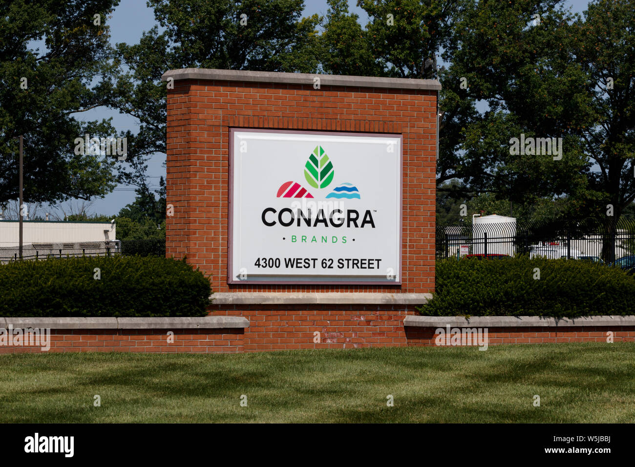 Indianapolis - Circa July 2019: ConAgra Brands manufacturing plant. ConAgra makes over 60 brands of food including Chef Boyardee, Jiffy Pop and Slim J Stock Photo
