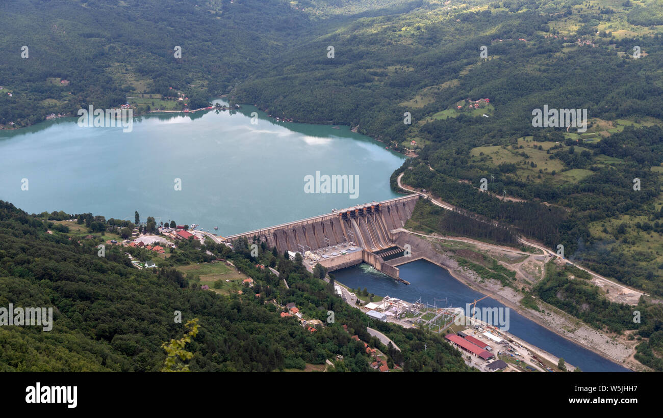 TARA National Park, Western Serbia - Aerial view of the Bajina Bašta hydropower dam on the Lake Perućac and Drina River Stock Photo
