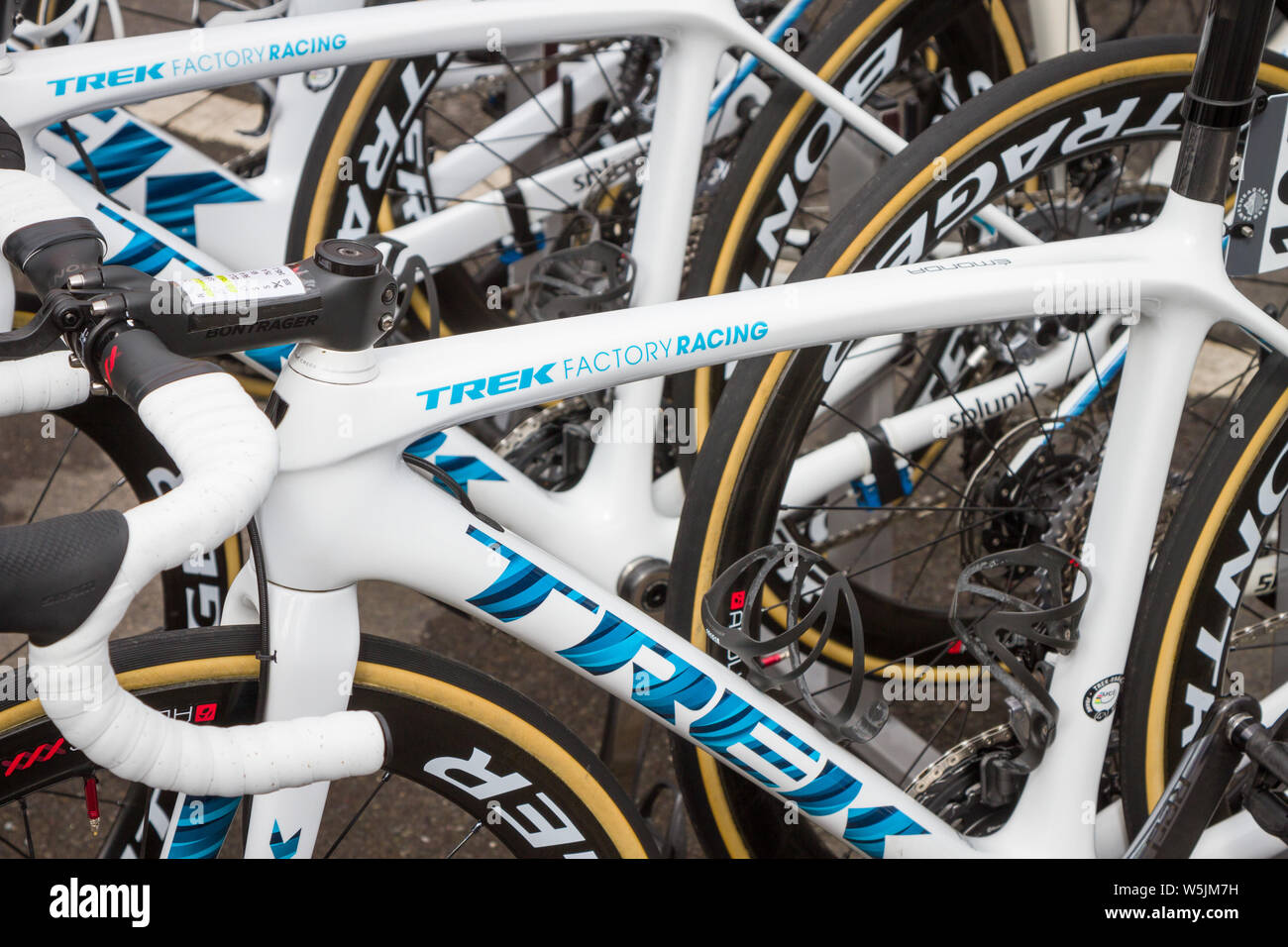 Close-up of road racing bikes from the Trek Factory Racing team at the OVO Energy women's tour Stock Photo