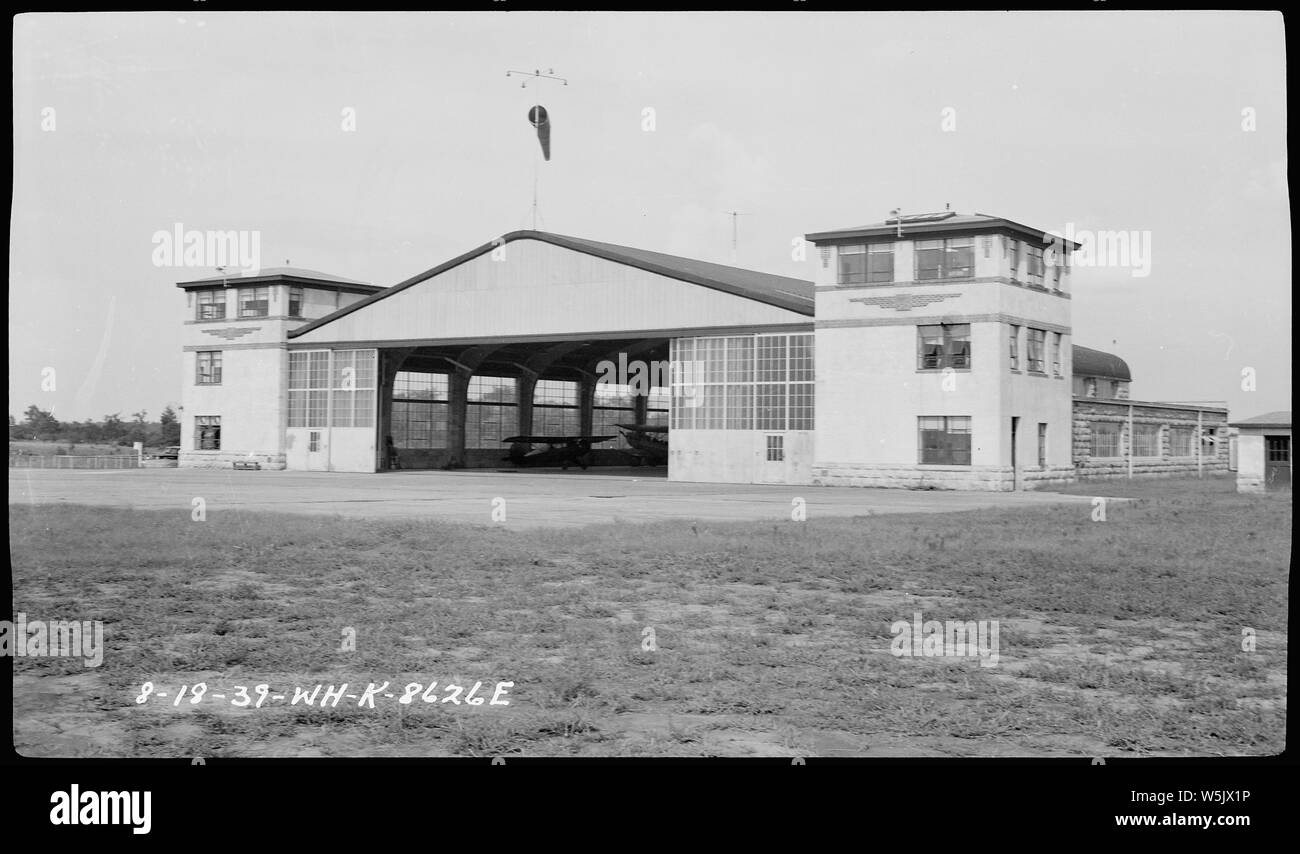 Airport Hangar Stock Photo Alamy